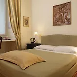 Residenza Le 6 A Πανσιόν