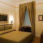 Residenza Le 6 A Trieste