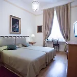 Residenza Le 6 A Trieste