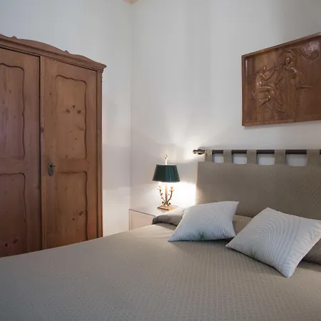 Residenza Le 6 A Guest house Trieste