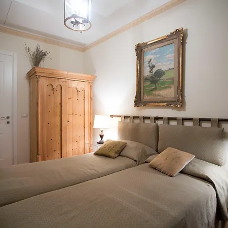 Residenza Le 6 A Guest house Trieste