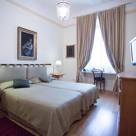 Residenza Le 6 A Trieste