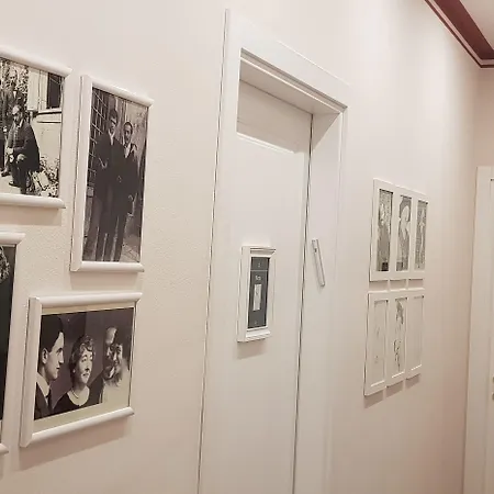 Guest house Residenza Le 6 A 4*