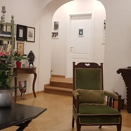 Guest house Residenza Le 6 A 4*