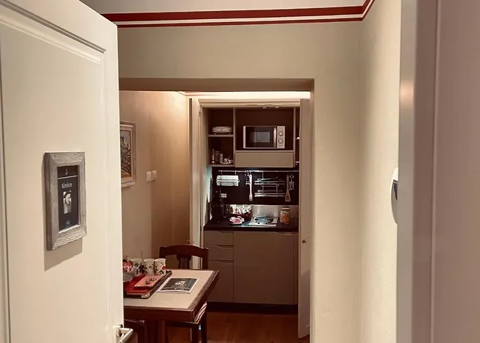 Residenza Le 6 A Pensión Trieste