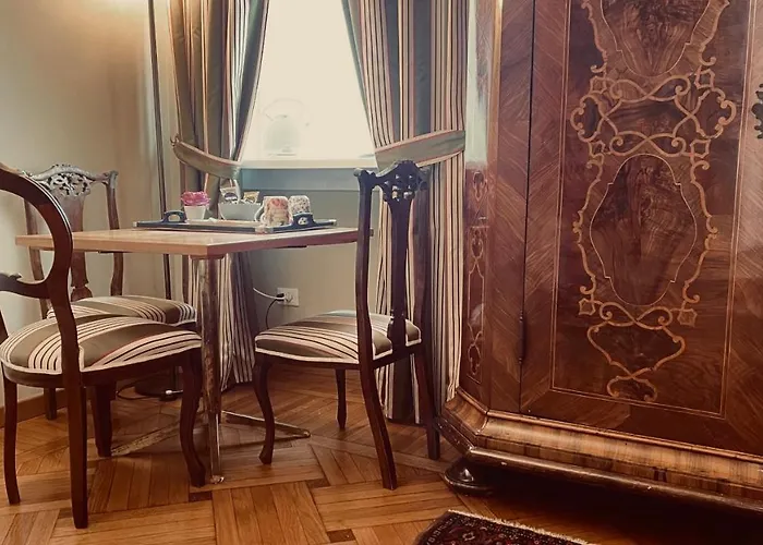 Residenza Le 6 A 4* Τεργέστη