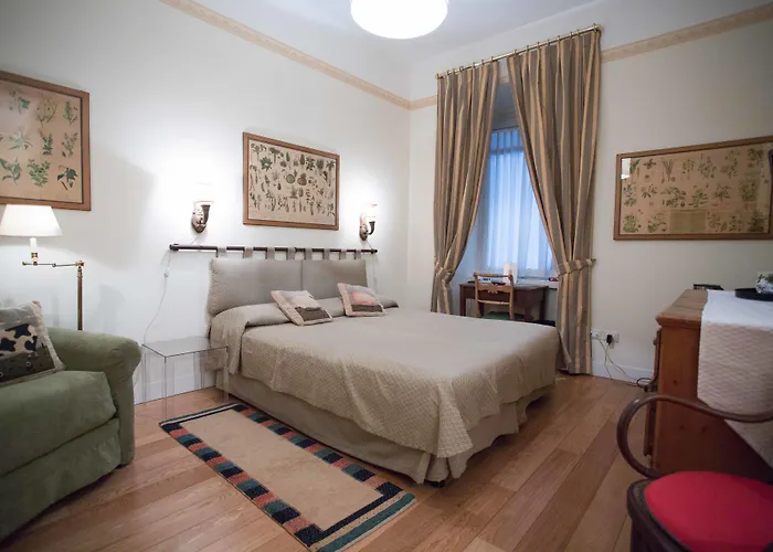 Residenza Le 6 A Πανσιόν 4*