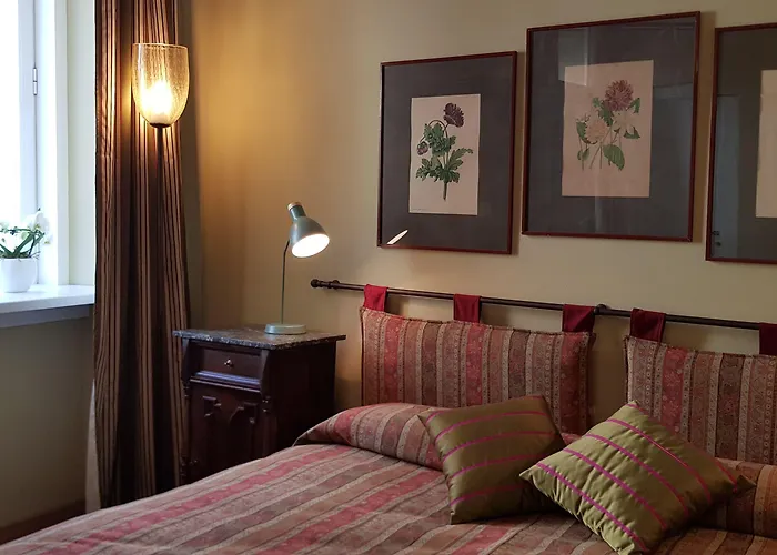 Residenza Le 6 A Πανσιόν 4*